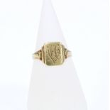 Gents gold signet ring, stamped 585K