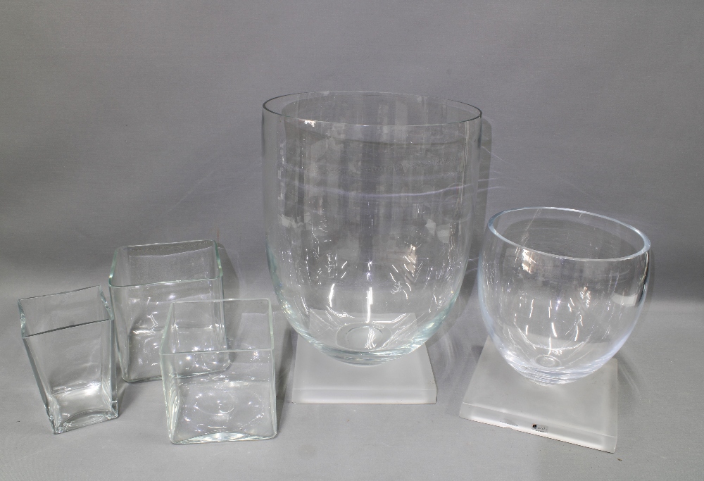 A group of contemporary clear glass vases, tallest 41cm (4)