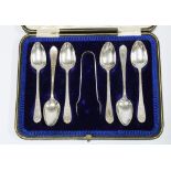 Cased set of six silver teaspoons with matching sugar tongs, 1913