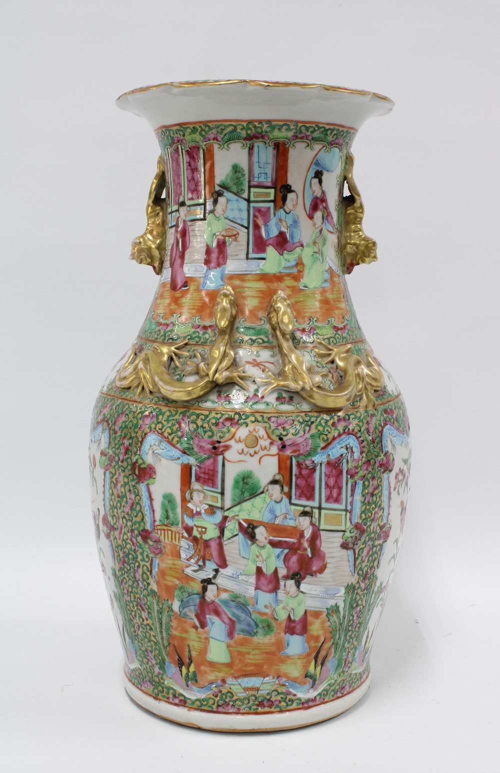 Chinese Canton famille rose vase, Qing Dynasty circa 19th century, , 36 x 18cm