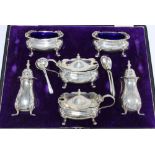 Edwardian silver six piece cruet set, Walker & Hall, Sheffield 1910, in fitted case complete with