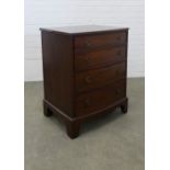 Mahogany bow front chest of drawers. 81 x 64 x 50cm.