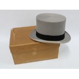 Lincoln Bennet grey felt top hat, with card box 20cm.