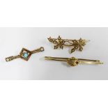 Three late 19th / early 20th century yellow metal bar brooches (3)