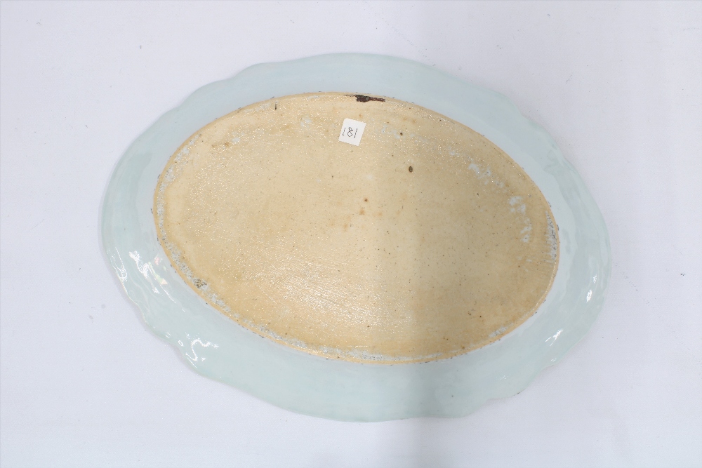 Chinese export ware famille rose oval platter, decorated with double peacock pattern, circa mid 18th - Image 2 of 2