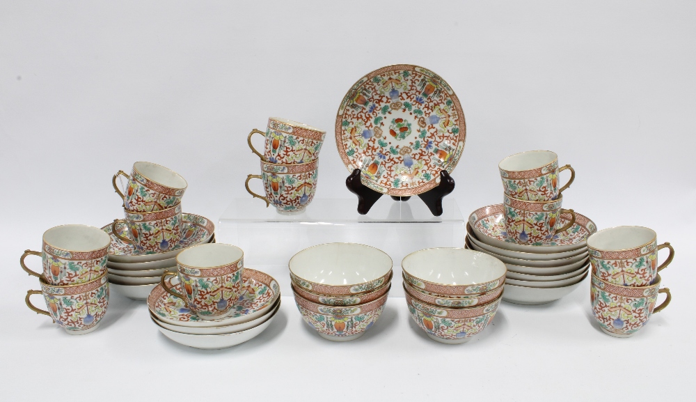 Chinese Export Ware Doucai table wares, comprising eleven cups, six bowls,, 3 small saucers and