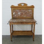 Late 19th / early 20th century marble topped washstand, 102 x 135 x 46cm.