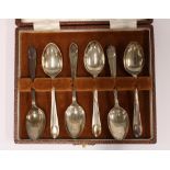 Cased set of six Sheffield silver teaspoons, (6)