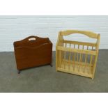 Two magazine racks, 40 x 44 x 26cm. (2)