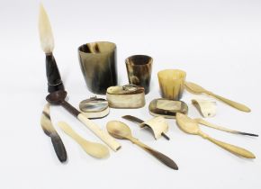 Horn items to include a beaker, spoons, snuff box, etc (a lot)