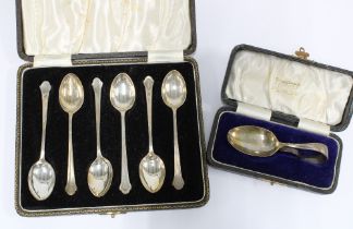 Cased set of six Birmingham silver teaspoons and a child's silver spoon