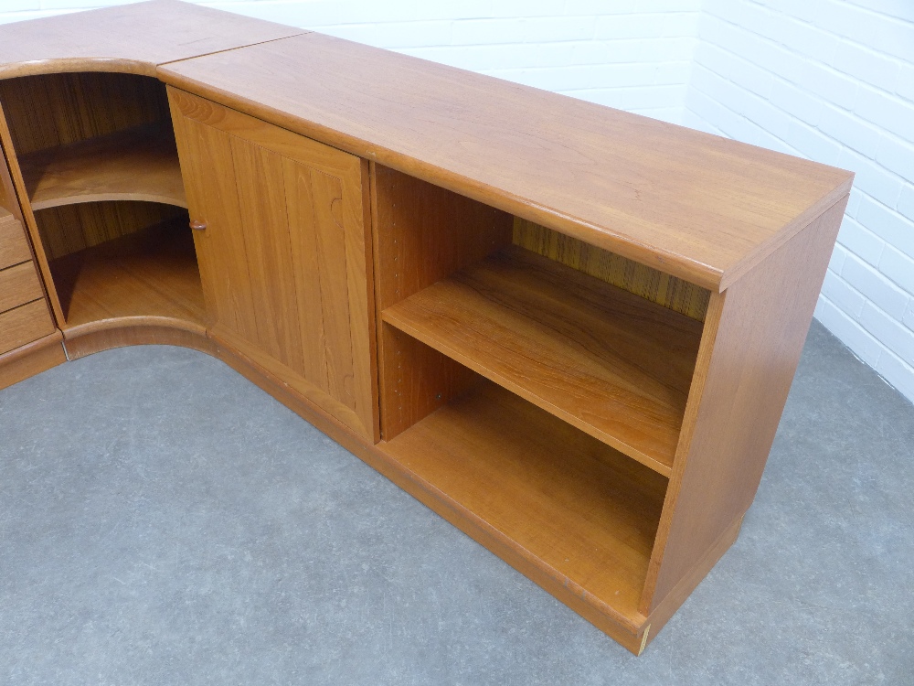 Teak corner unit, 180 x 71 x 180cm. - Image 2 of 3