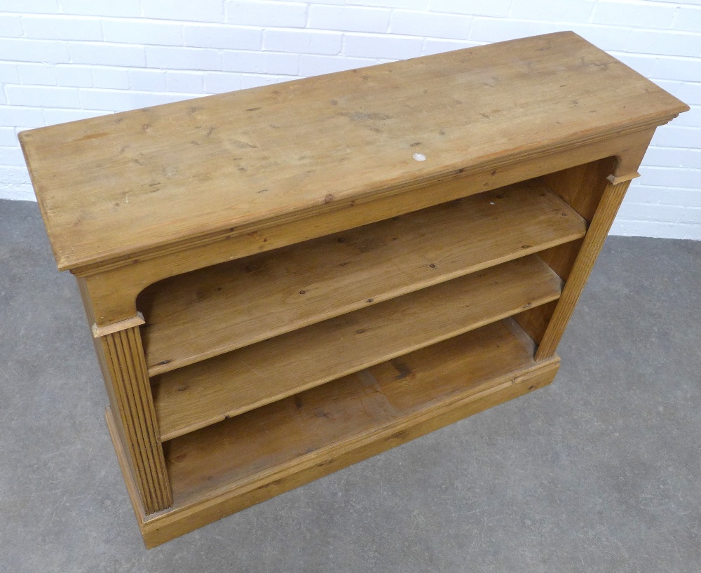 Pine open bookcase, 119 x 90 x 35cm. - Image 2 of 3