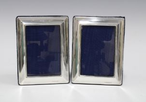 Two contemporary silver mounted photograph frames, Sheffield 2004, 12 x 9cm (2)