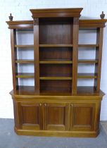 Large mahogany bookcase cabinet, 185 x 236 x 58cm.
