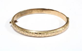 Victorian 9ct gold bangle, Chester 1895,