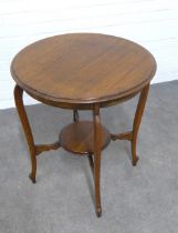 An Edwardian oak occasional table, 62 x 71cm.