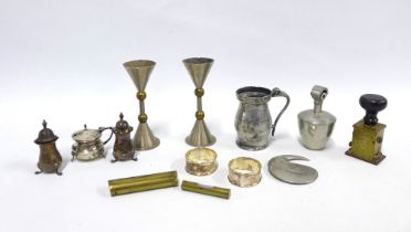 Mixed lot to include a brass shot container, small brass spirit level, brass Number Two stamp,