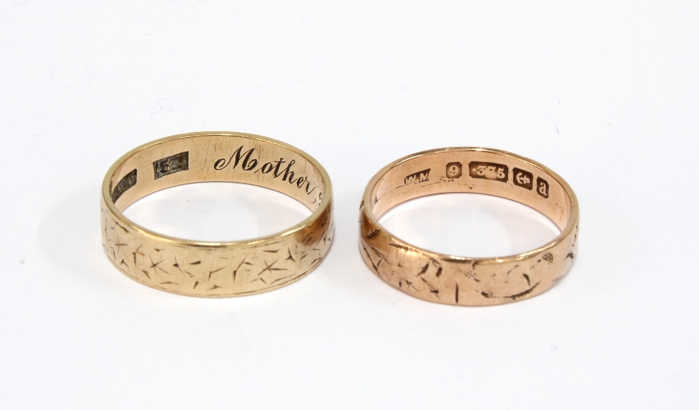 9ct rose gold wedding band, Birmingham 1900, together with a 15ct gold wedding band inscribed Mother - Image 3 of 5