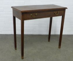 Georgian mahogany side table, the rectangular top with a frieze drawer with two brass handles,