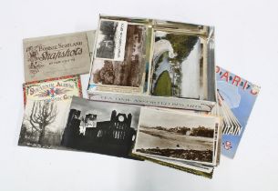 Collection of vintage postcards in a biscuit tin (a lot)