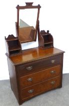 Late 19th / early 20th century mahogany dressing table / chest , 92 x 158 x 51cm.