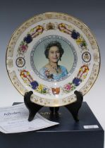 Aynsley bone china plate to commemorate QEII Golden Jubilee, boxed with certificate, 26cm.