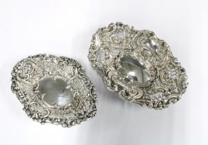 Two late Victorian silver bonbon dishes, Chester1900, larger 13cm long (2)