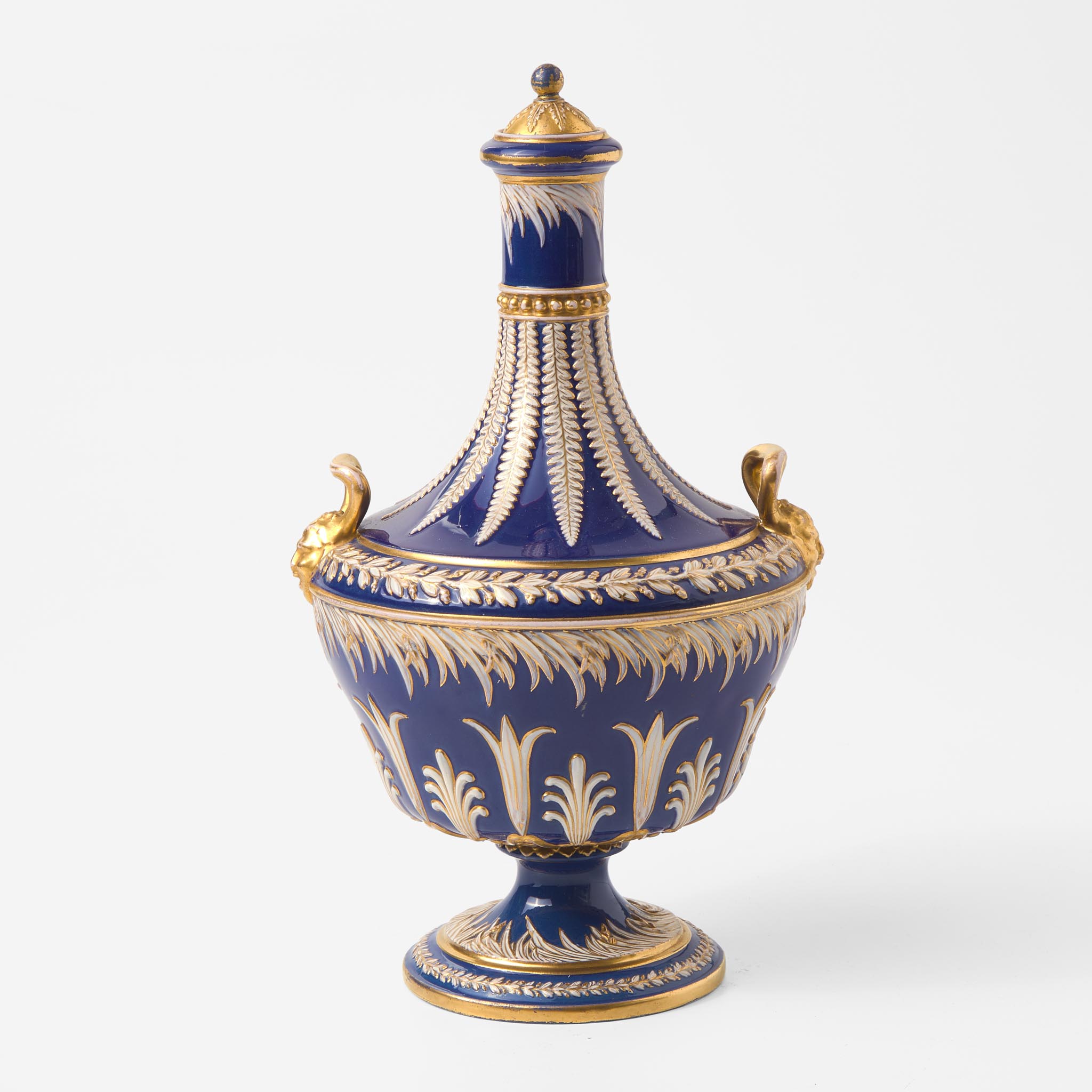 A Wedgwood Victoria Ware Covered Vase UK, circa 1880