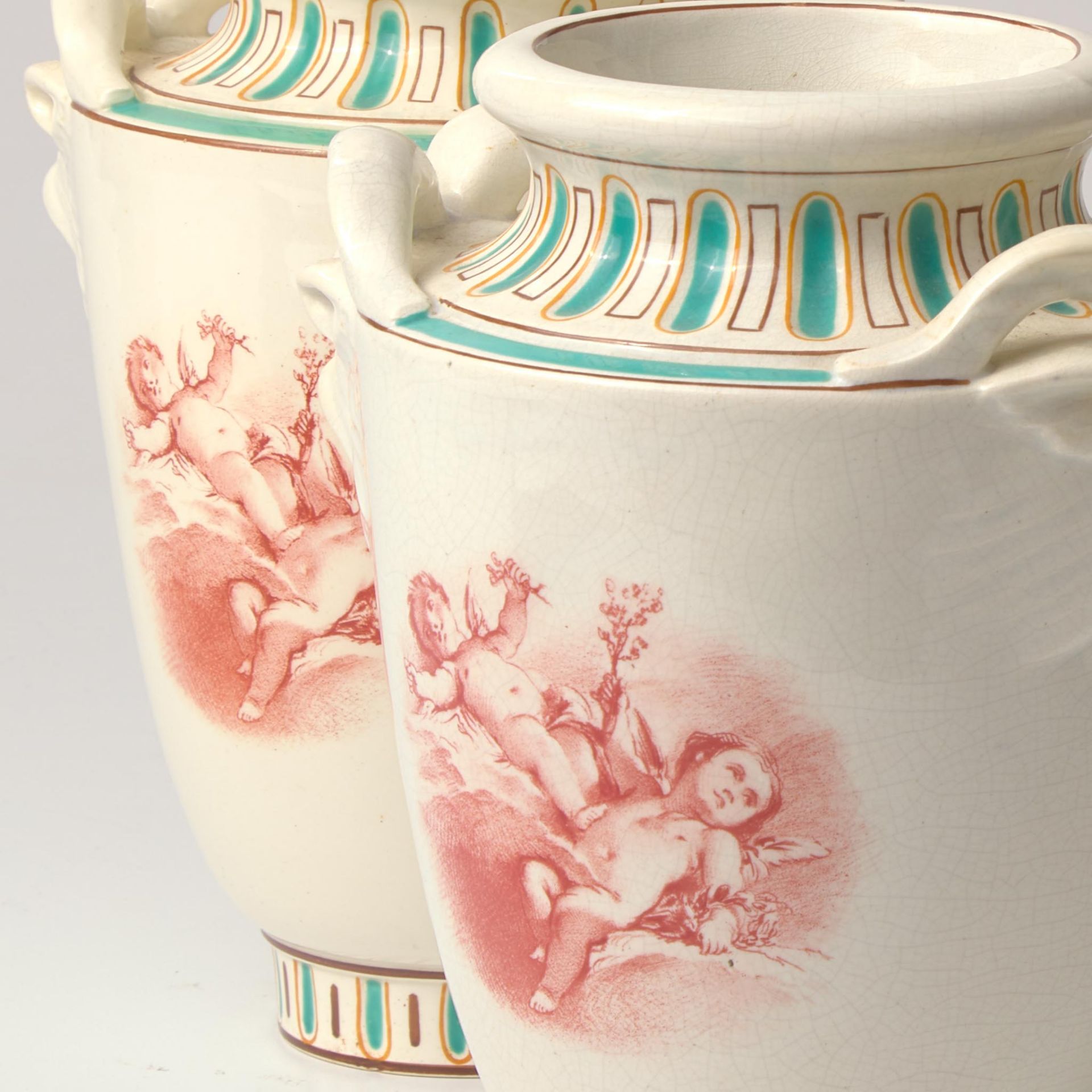 An Associated Pair of Wedgwood Queensware Vases UK, circa 1870 - Image 2 of 3