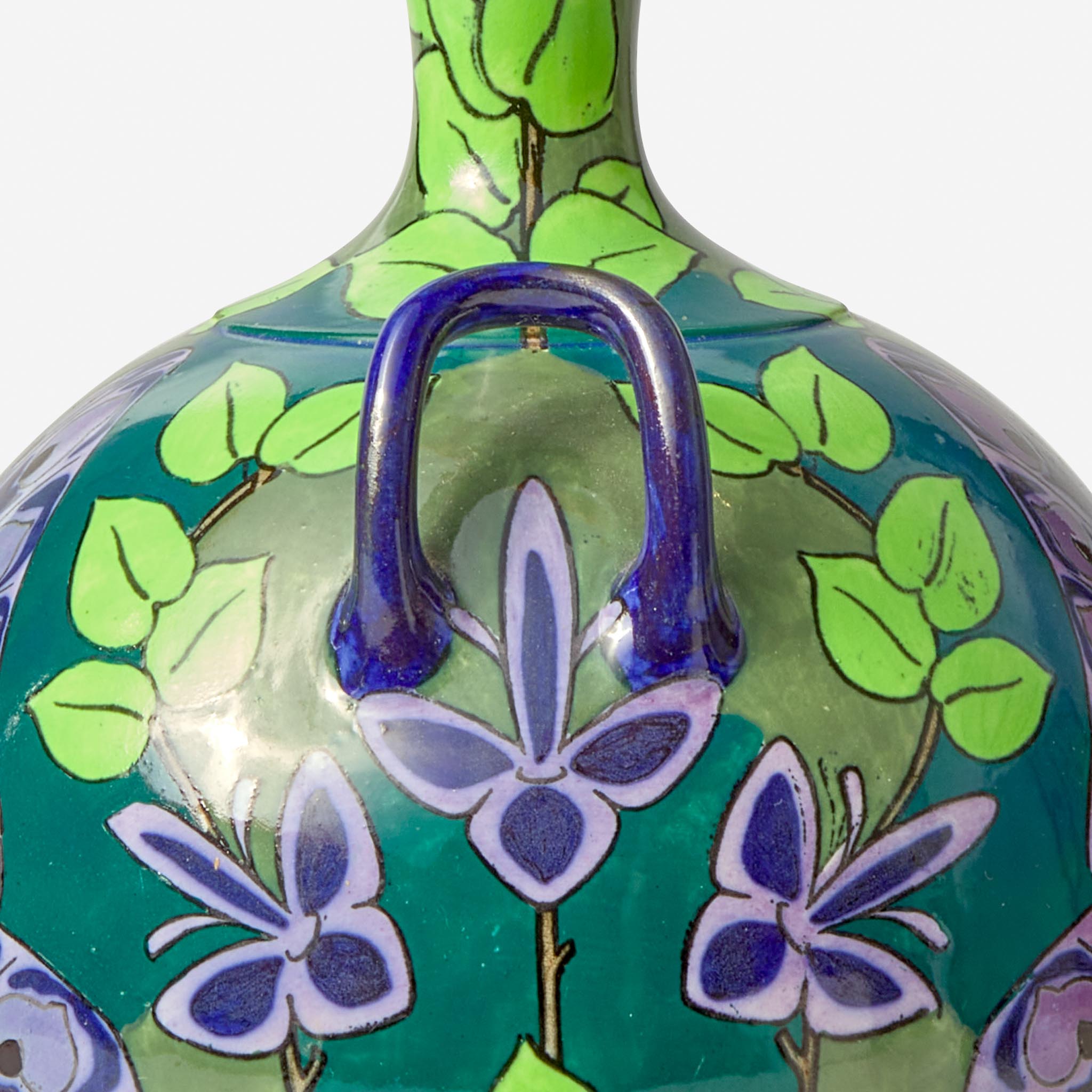 A Wedgwood Lindsay Ware Vase UK, circa 1900 - Image 2 of 3