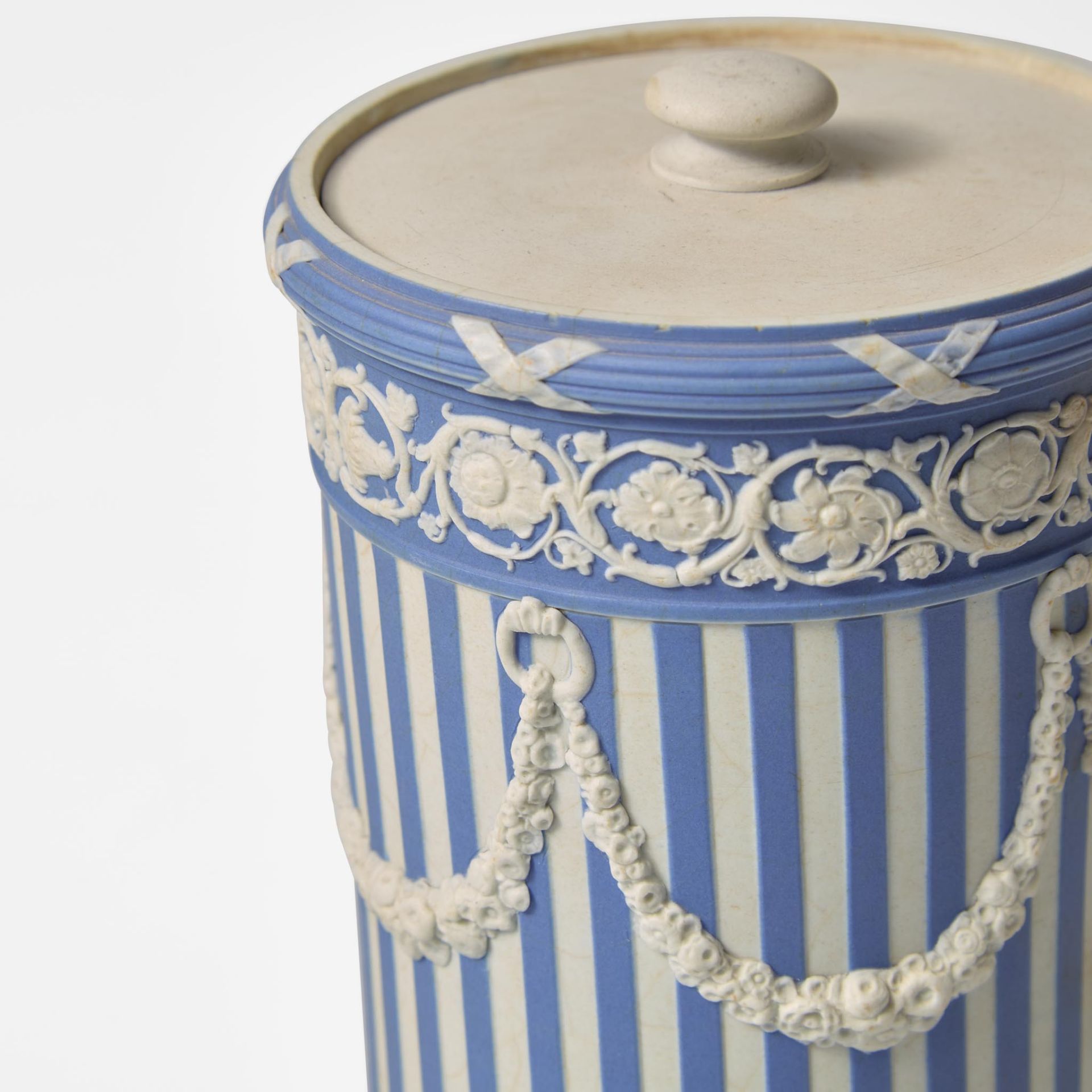 A Wedgwood Jasperware Column-Form Lamp Base UK, circa 1820 - Image 2 of 3