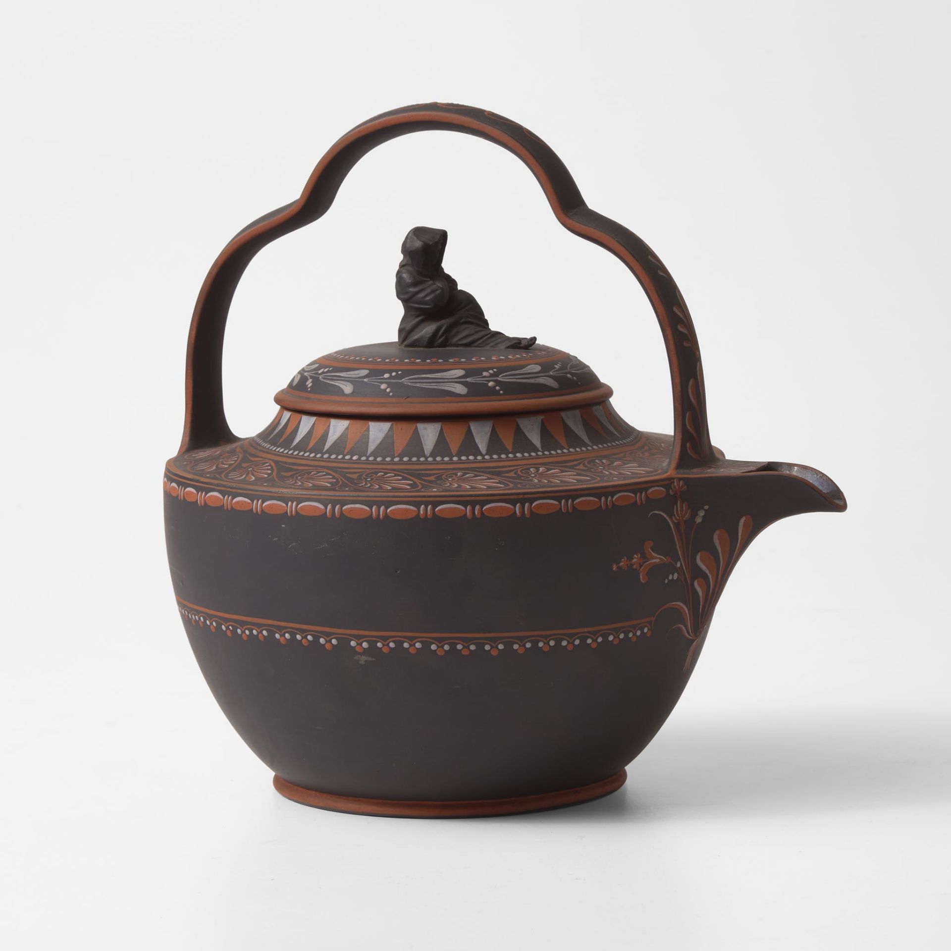 A Wedgwood An Encaustic-Decorated Black Baslates (Basalt) Rum Kettle UK, 1770s