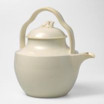 A Wedgwood Queensware Bail Handled Rum Pot with "Bunch-of-Grapes" Knop UK, circa 1800