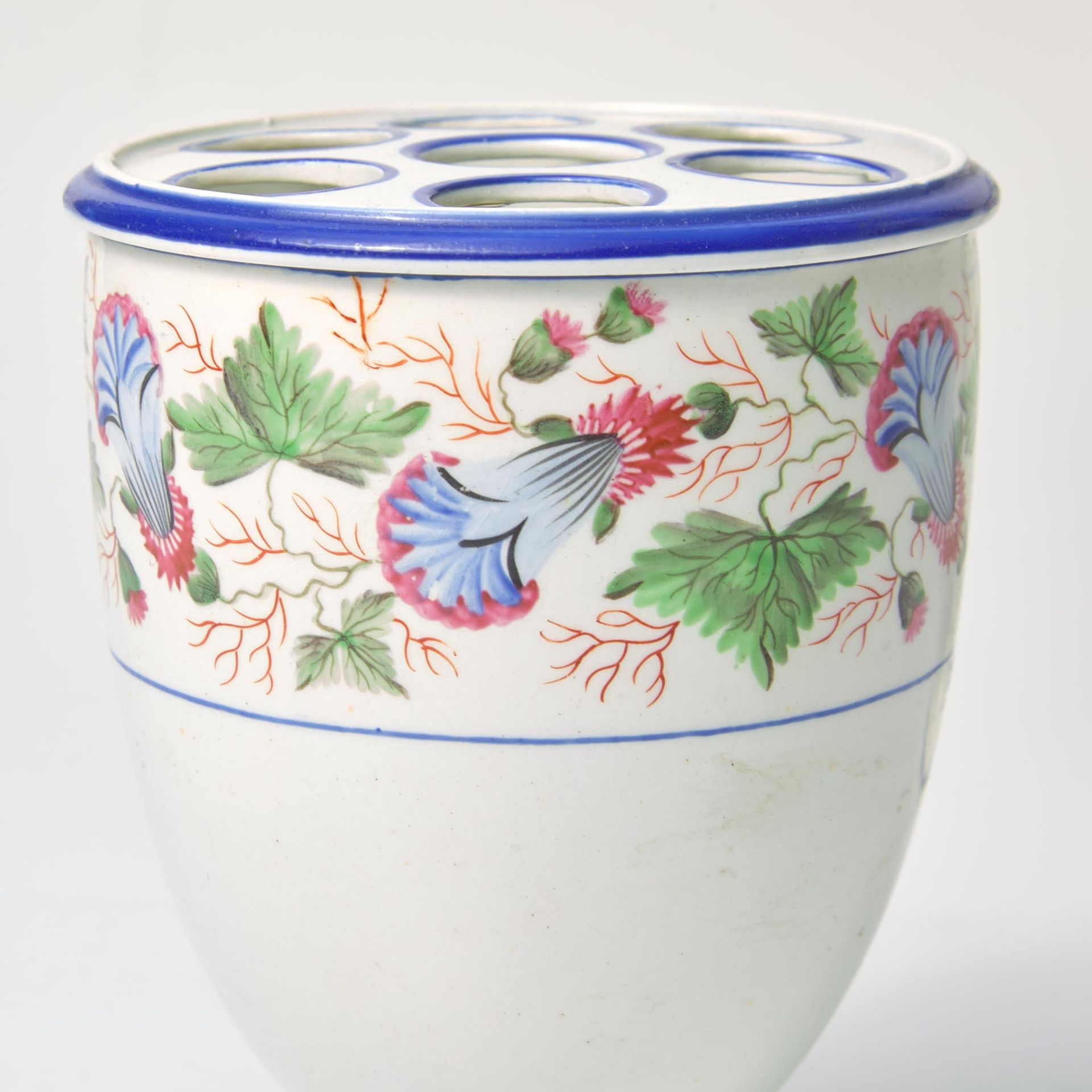 A Wedgwood Three-Piece Pearlware Bough Pot Garniture UK, circa 1810 - Image 3 of 3