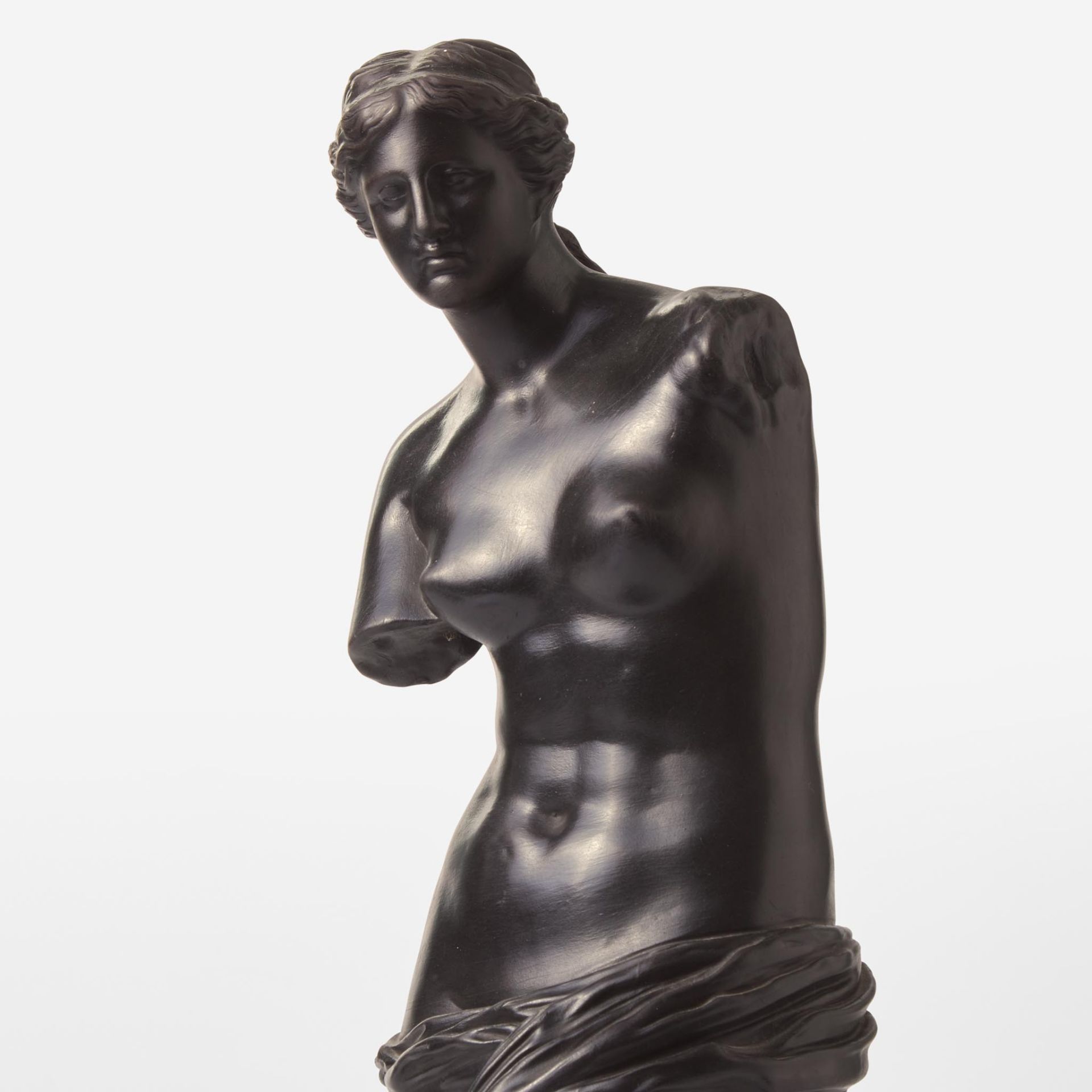 A Wedgwood Black Basalt Venus de Milo Figure UK, circa 1850 - Image 2 of 3