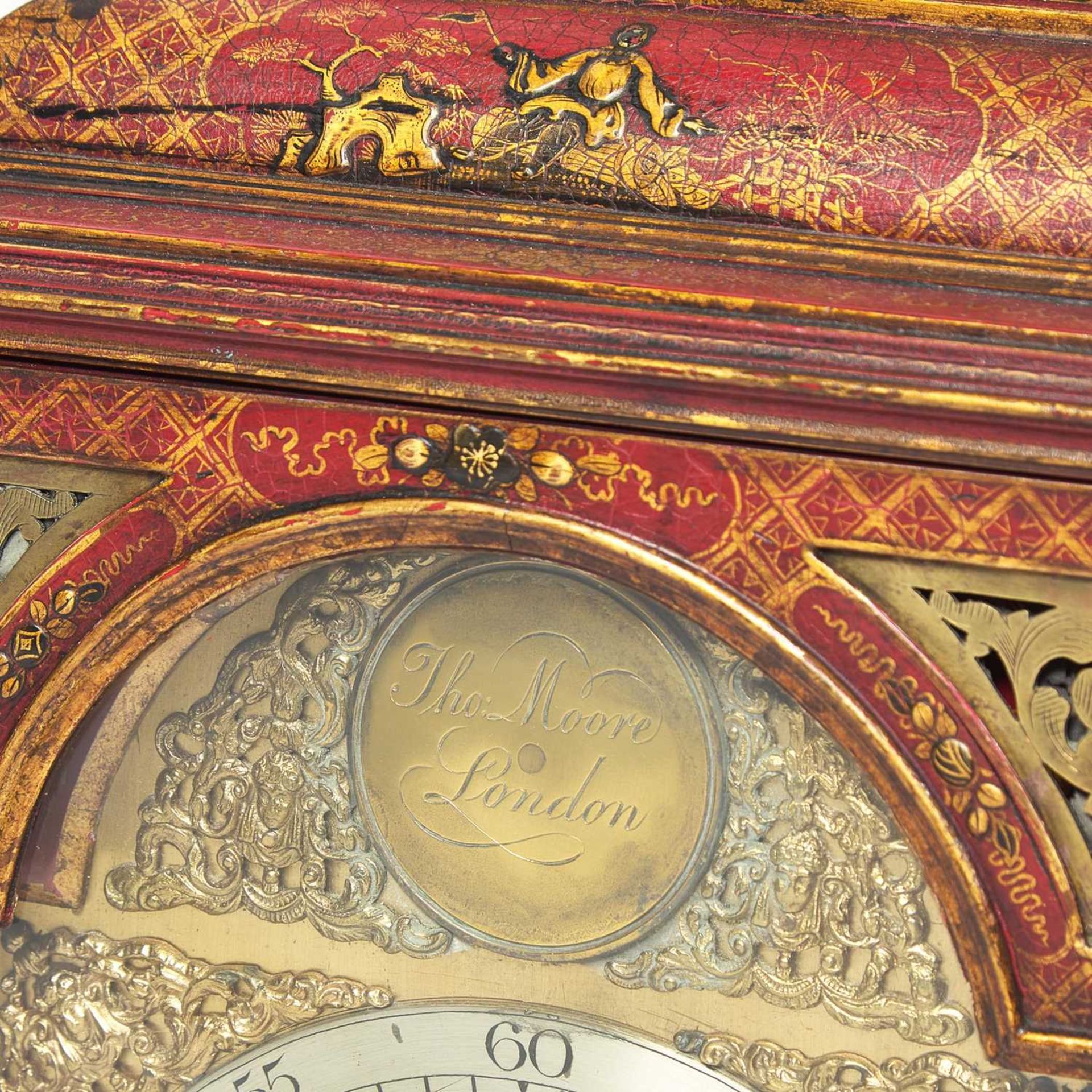 A George III gilt-bronze mounted red japanned bracket clock Thomas Moore, London, late 18th century - Bild 3 aus 3