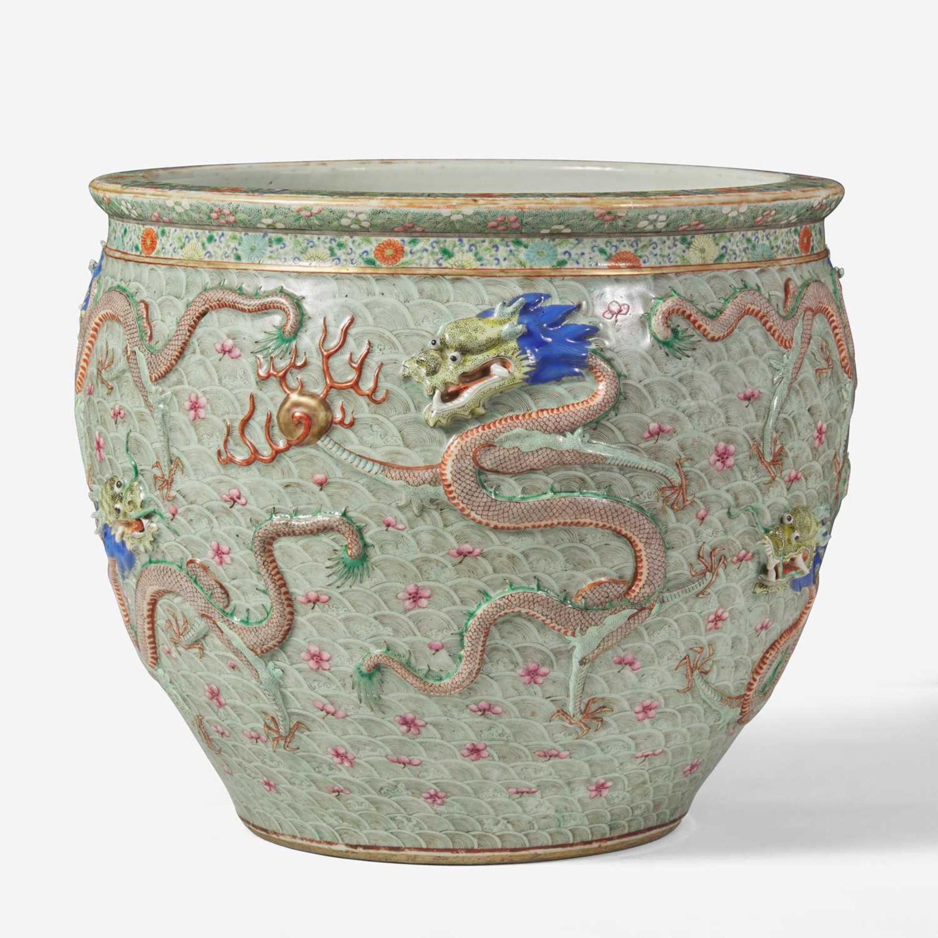 A Chinese Famille Rose-decorated porcelain “Nine Dragon” jardinière Late Qing dynasty/early