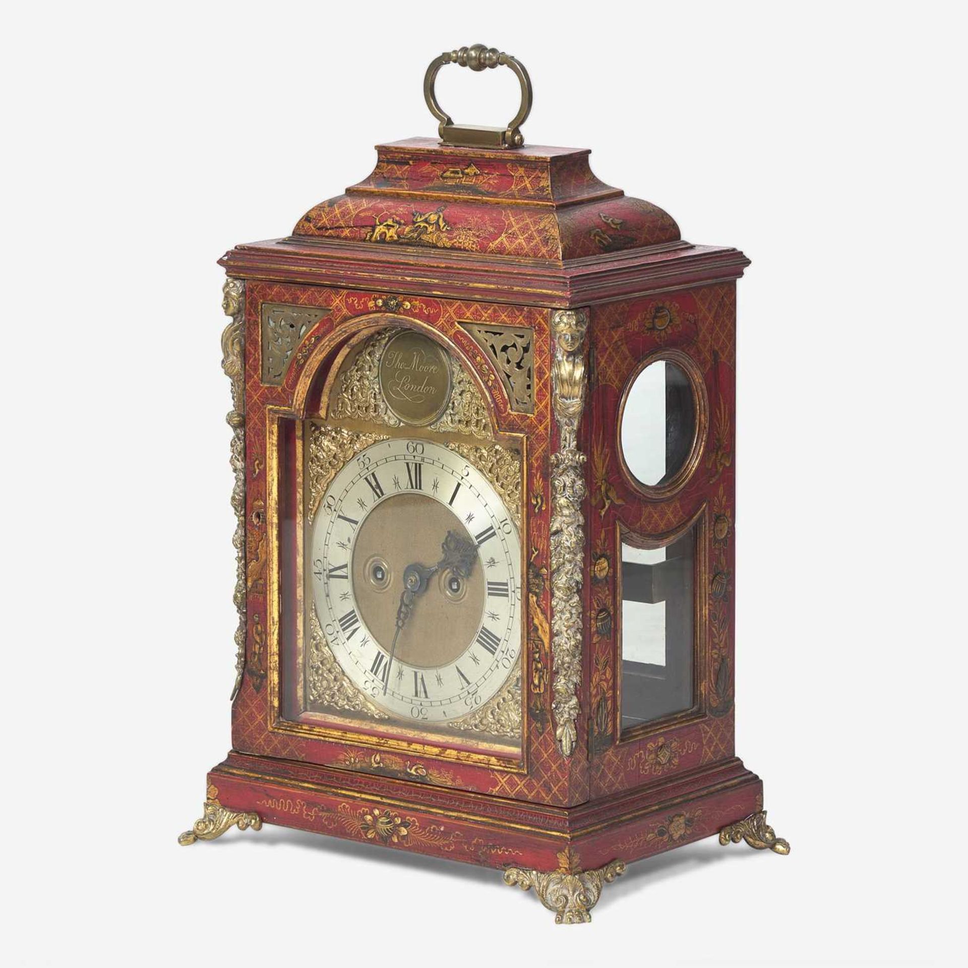 A George III gilt-bronze mounted red japanned bracket clock Thomas Moore, London, late 18th century - Bild 2 aus 3