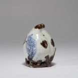 A KOREAN PEACH-FORM PORCELAIN WATER DROPPER, JOSEON DYNASTY