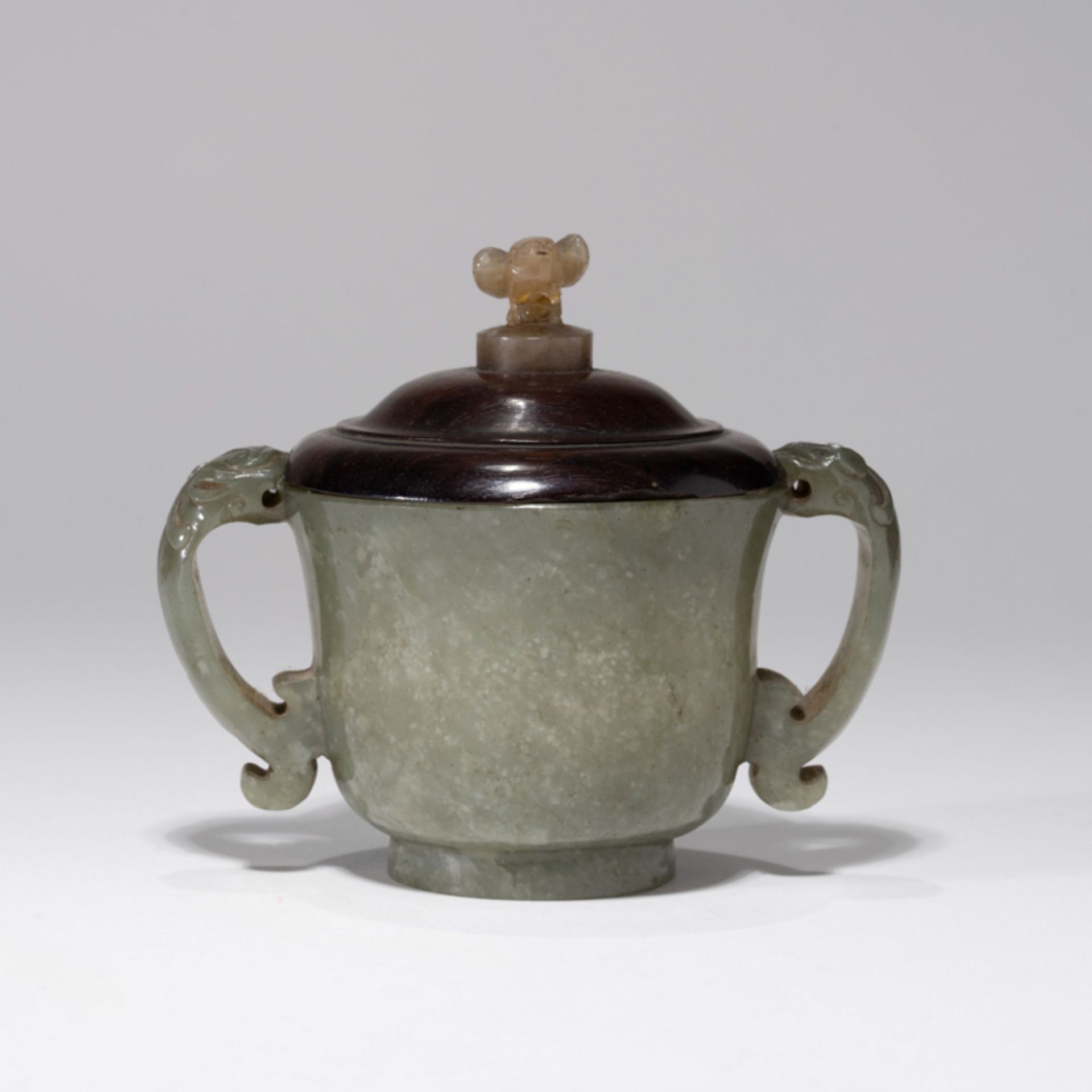 A CHINESE GREEN JADE BEAST-HANDLED CENSER - Image 3 of 9