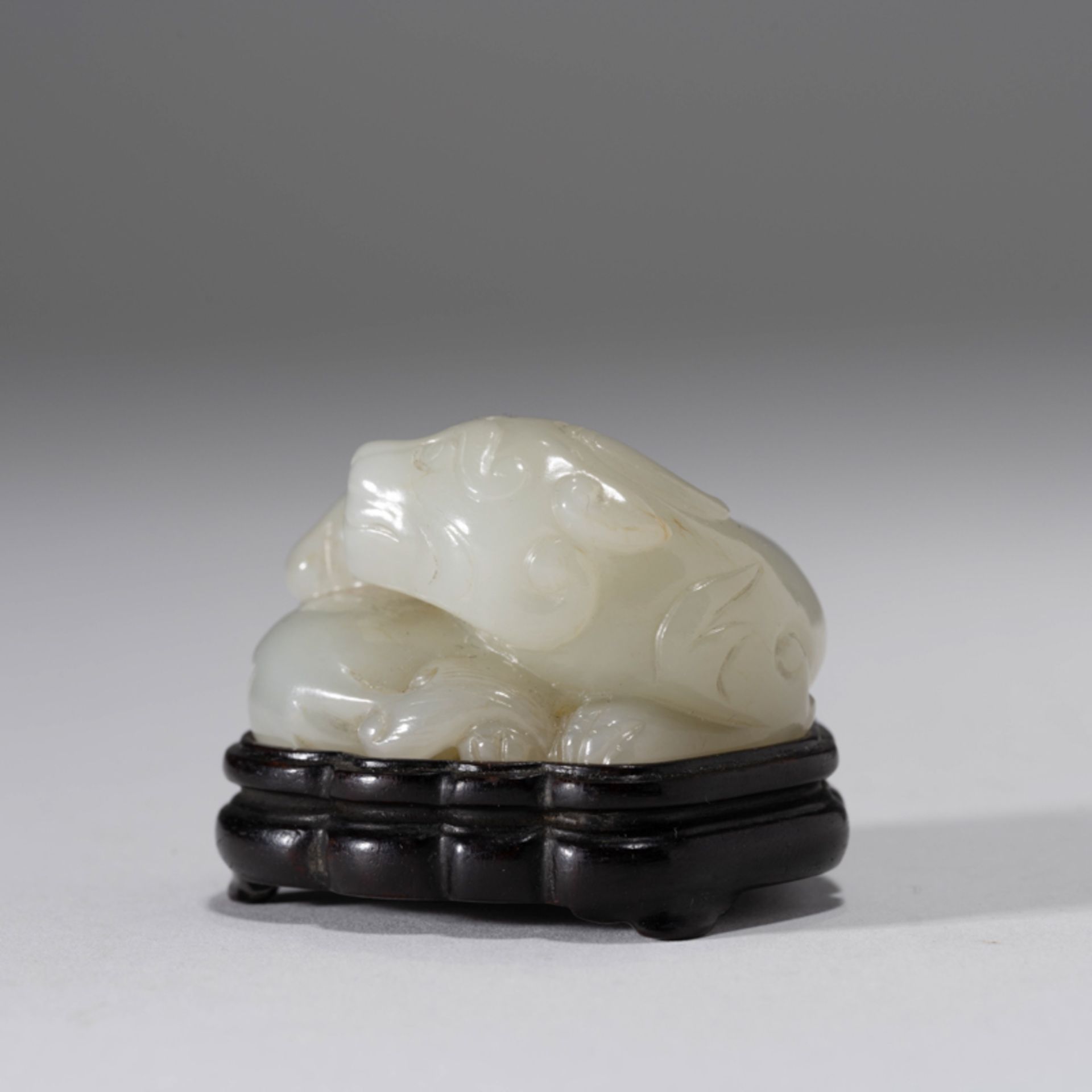 A CHINESE WHITE JADE BEAST-FORM WEIGHT - Image 2 of 7