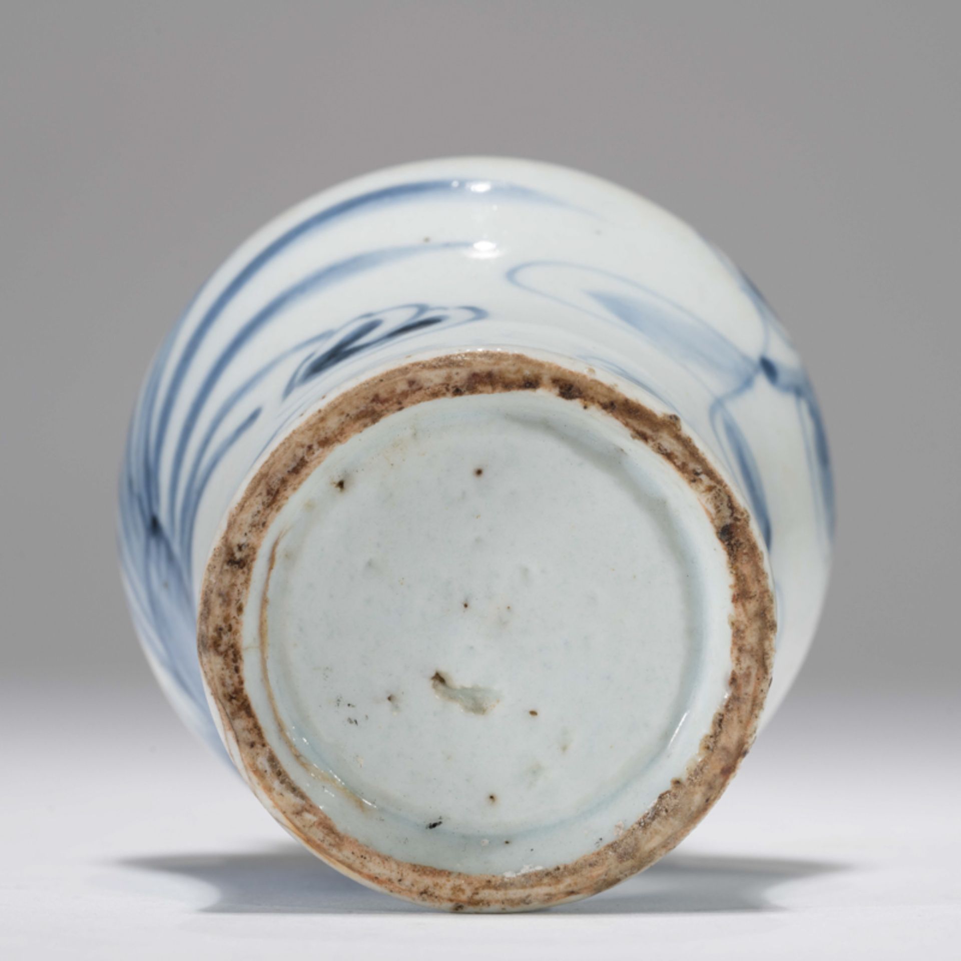 A SMALL KOREAN BLUE AND WHITE 'PHOENIX' JAR, JOSEON DYNASTY - Image 8 of 9