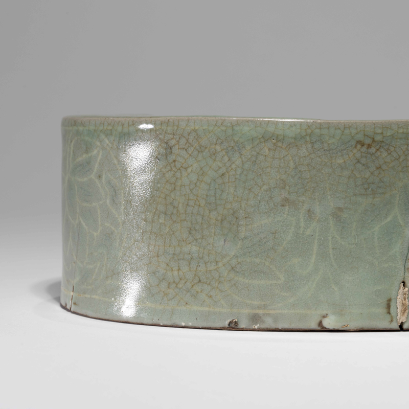 A KOREAN CELADON 'LOTUS' PILLOW, GORYEO DYNASTY - Bild 7 aus 8