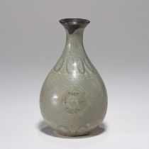 A SMALL KOREAN CELADON 'CHRYSANTHEMUM' PEAR-SHAPED VASE, GORYEO DYNASTY