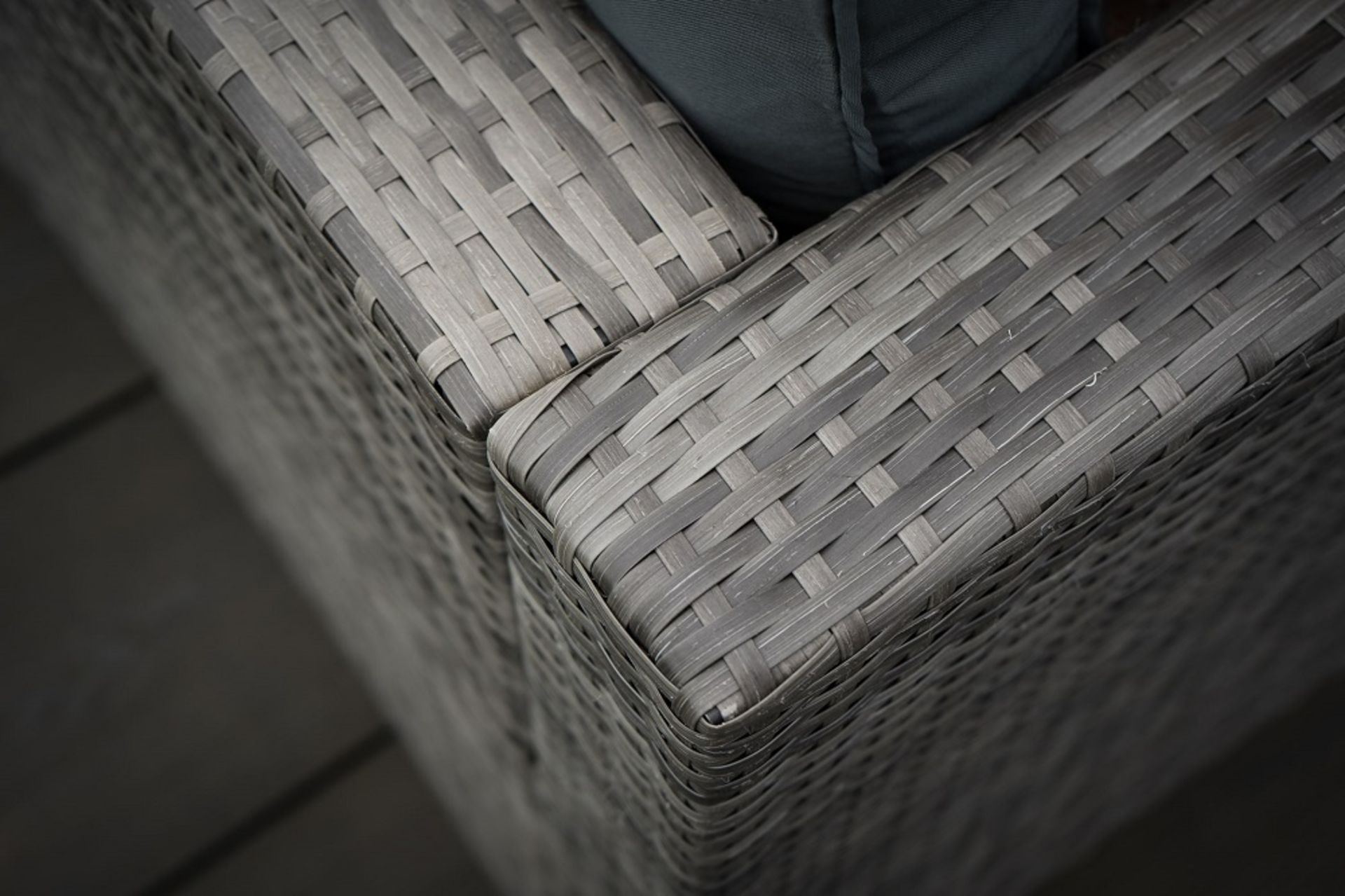 BRAND NEW Large 8 Seater Grey Rattan Furniture Set- RRP £914. Outdoor Patio Garden Furniture - Image 4 of 5