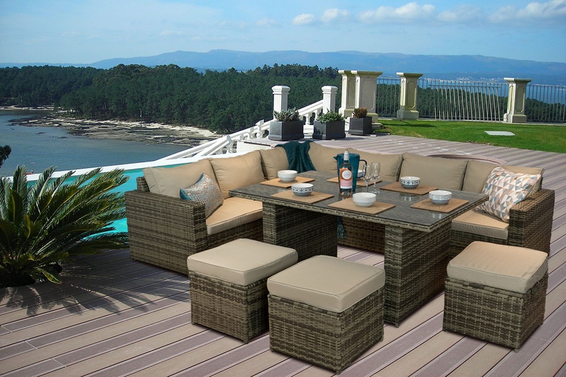 BRAND NEW BOXED - Rattan Outdoor Brown Natural Corner Sofa Dining Table Patio Wicker Furniture Set. - Image 3 of 11