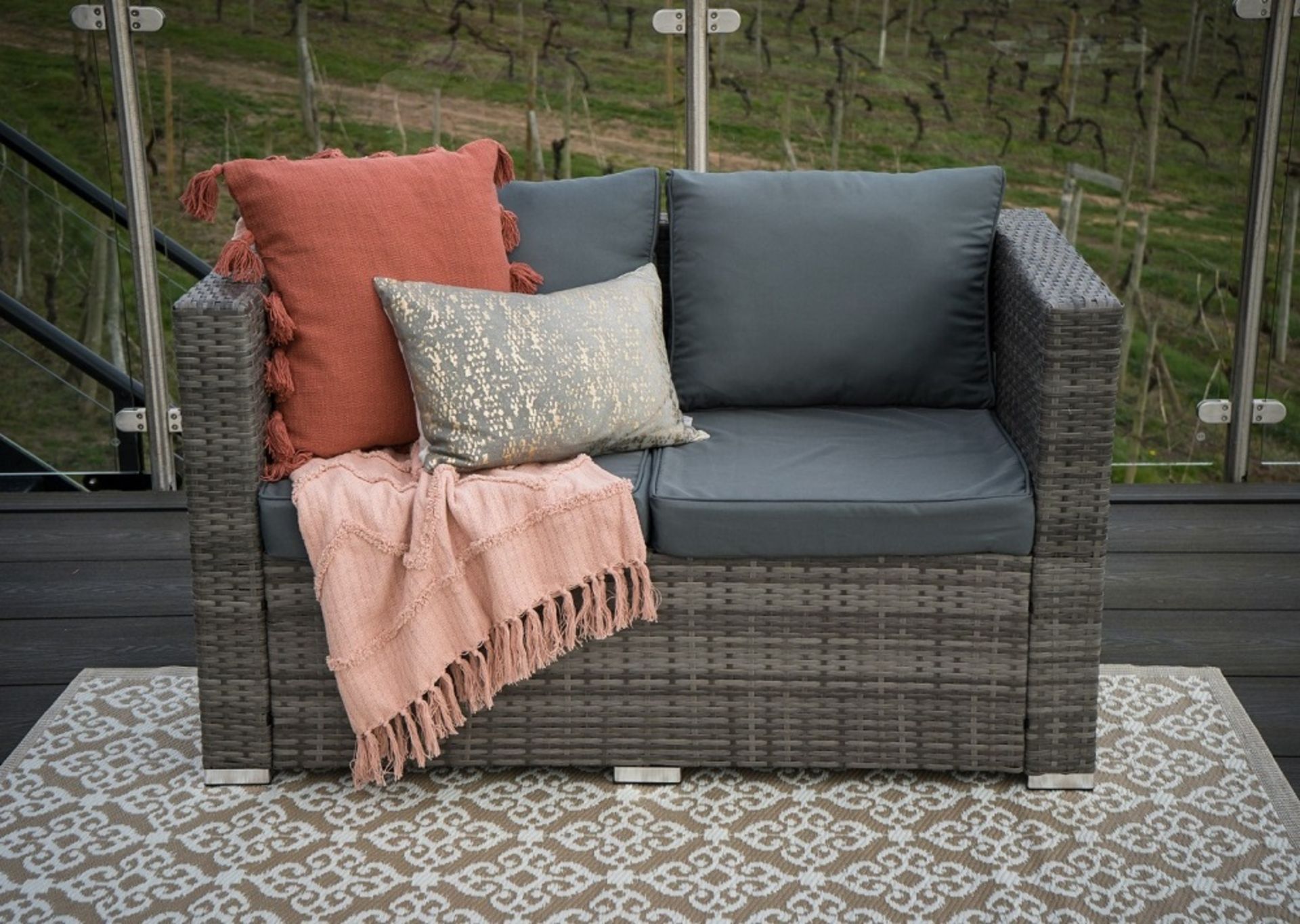BRAND NEW Large 8 Seater Grey Rattan Furniture Set- RRP £914. Outdoor Patio Garden Furniture - Image 3 of 5