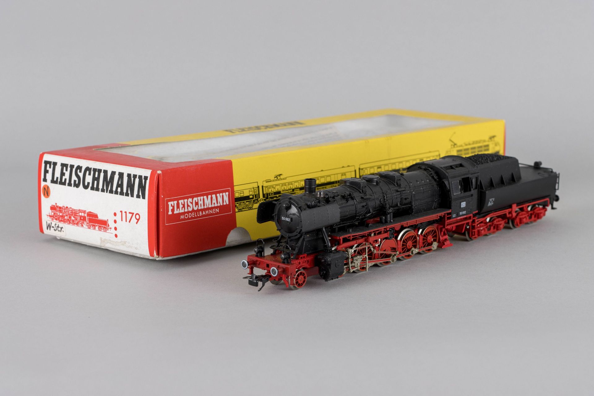 FLEISCHMANN H0 | Dampflokomotive BR 50 der DB (50 662) mit Tender