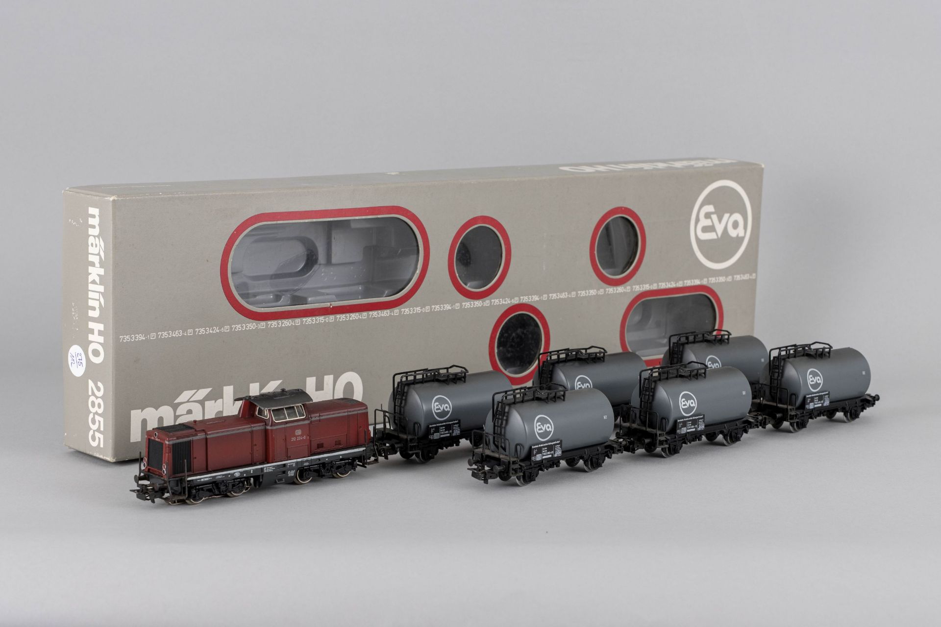 MÄRKLIN H0 | Kesselwagenzug EVA mit Diesellokomotive BR 212 der DB (212 224-0) und sechs Kesselwägen